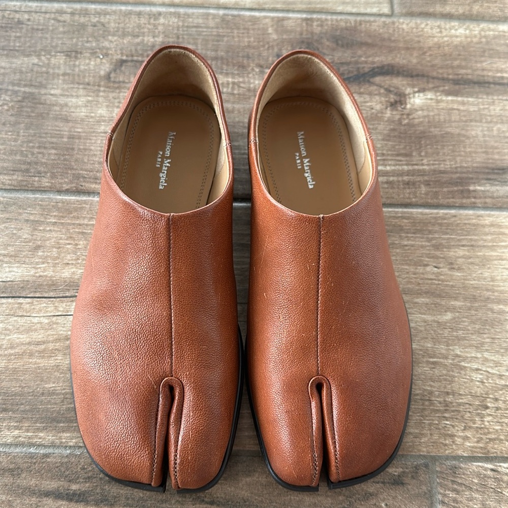 Maison Martin Margiela Brown Leather Tabi Flats